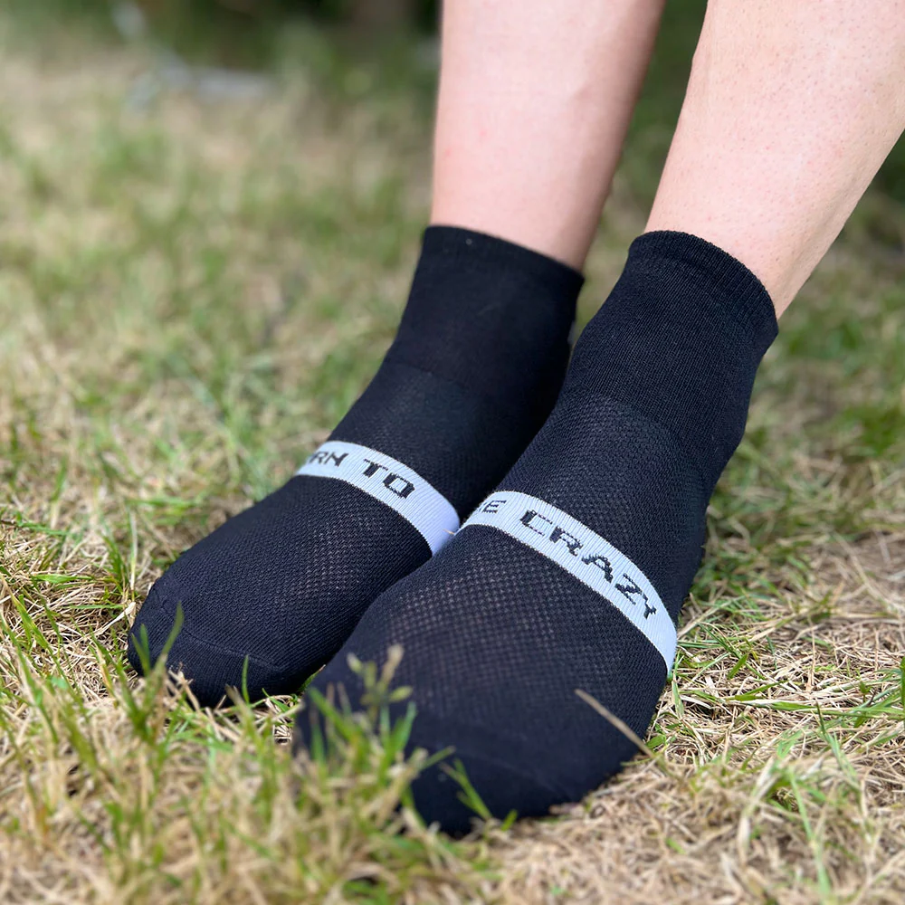 CALCETINES CASUAL FIND YOUR EVEREST SHORT CUT - Black & White - Image 3