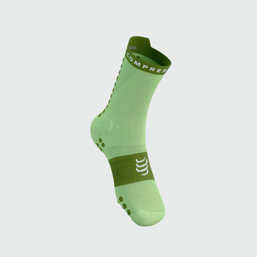 CALCETINES COMPRESSPORT PRO RACING V4.0 TRAIL - Shadow Lime / Woodbine - Image 2