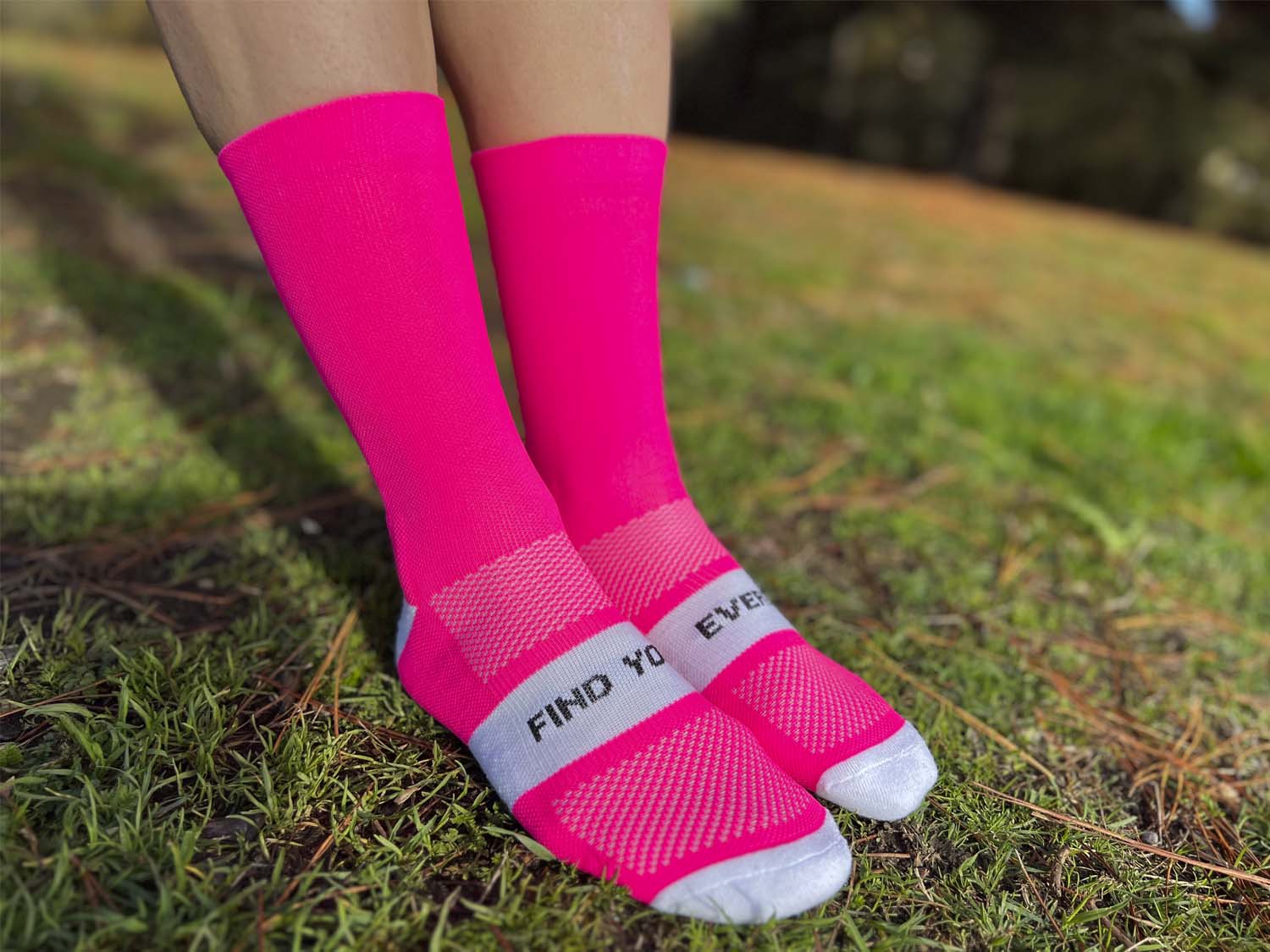 CALCETINES FIND YOUR EVEREST LONG CUT - Fluor Deep Pink - Image 4
