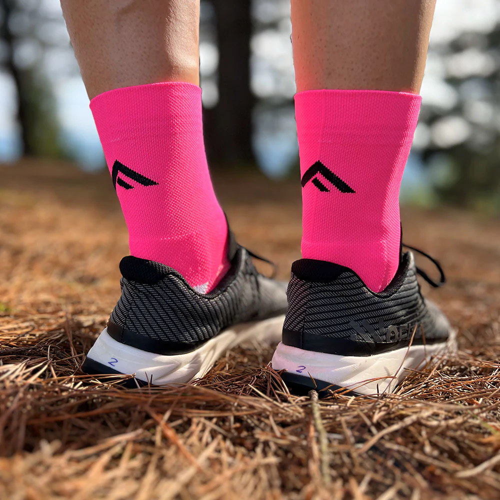 CALCETINES FIND YOUR EVEREST MEDIUM CUT - Fluor Deep Pink