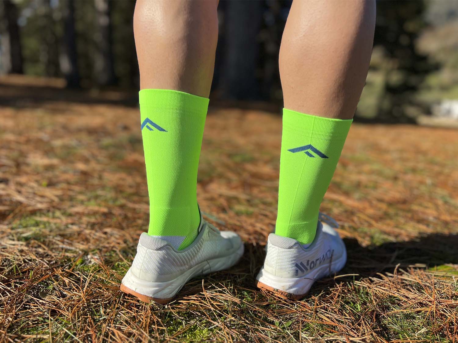CALCETINES FIND YOUR EVEREST LONG CUT - Fluor Lime