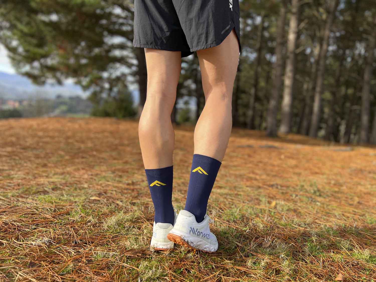 CALCETINES FIND YOUR EVEREST LONG CUT - Midnight Blue - Image 4