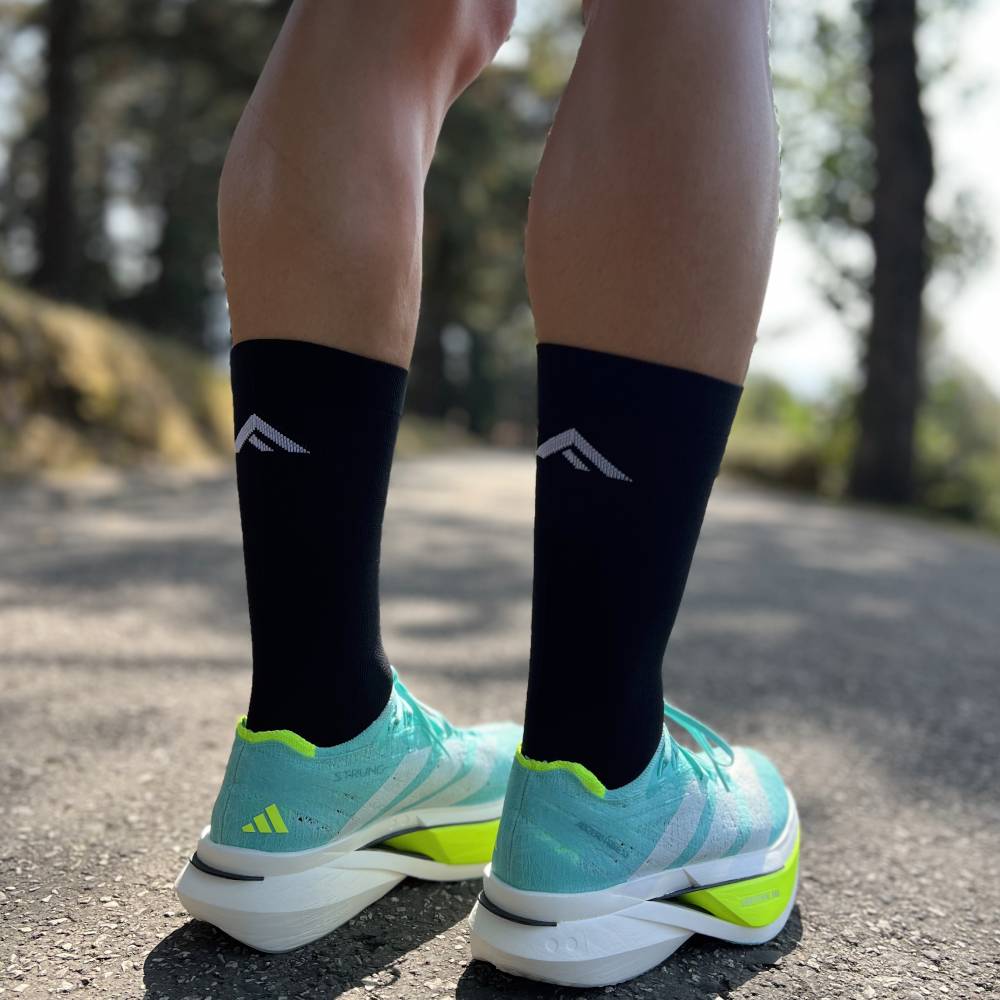 CALCETINES FIND YOUR EVEREST ULTRALIGHT - Black
