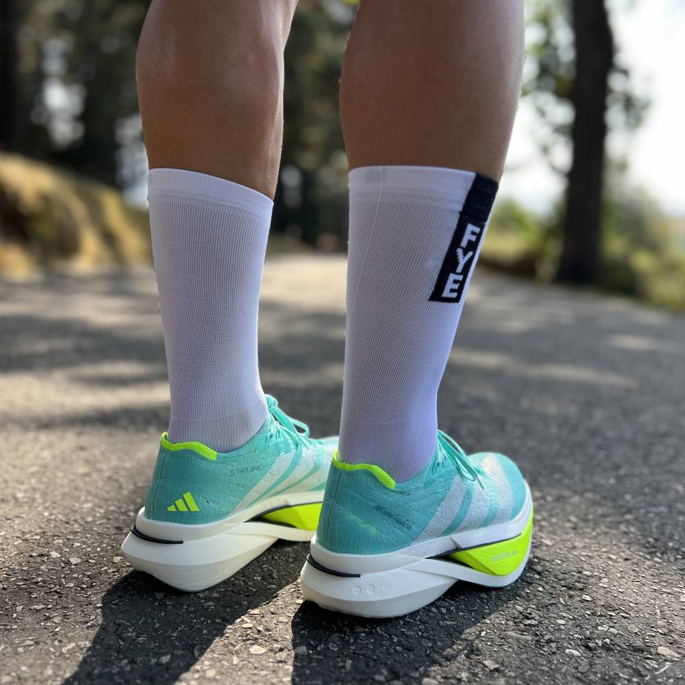CALCETINES FIND YOUR EVEREST ULTRALIGHT - Label White