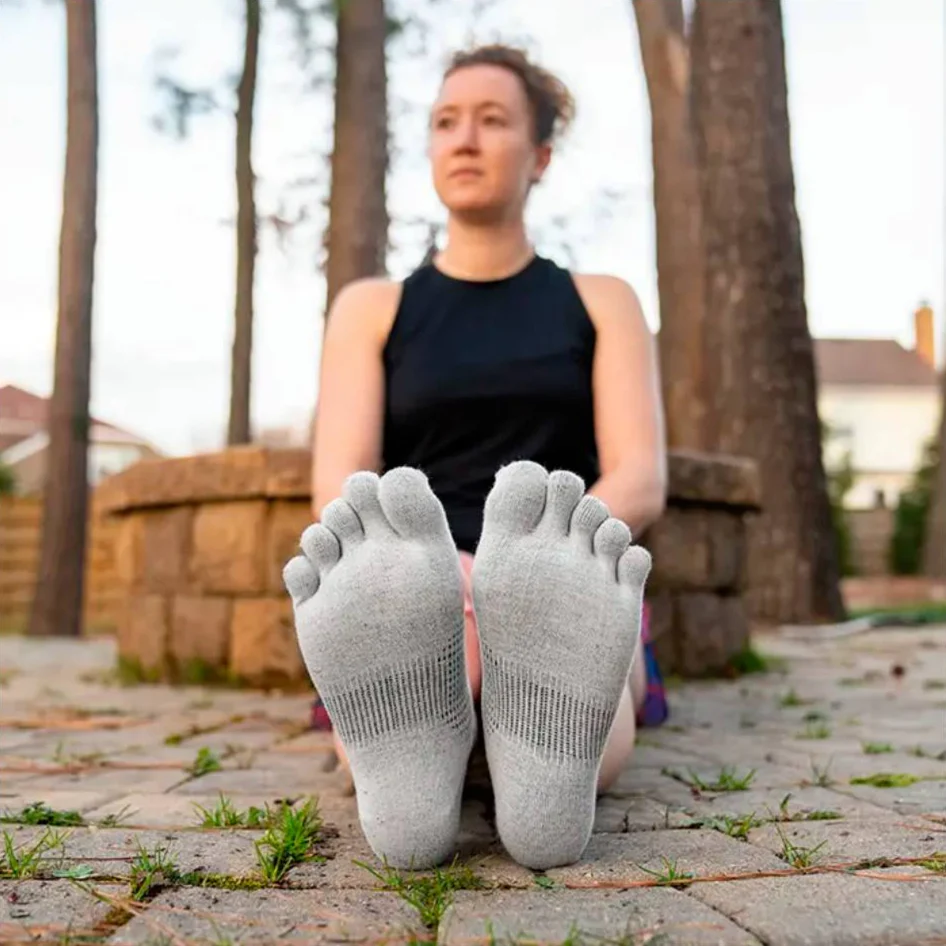 CALCETINES INJINJI RUN LIGHTWEIGHT MINI-CREW - Gray - Image 2