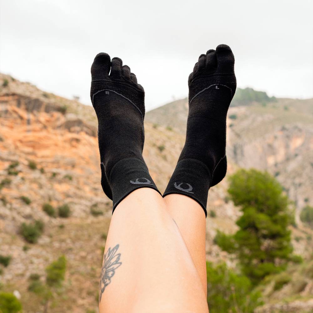 CALCETINES LURBEL DESAFÍO TOE FOUR - Negro / Gris Marengo - Image 4