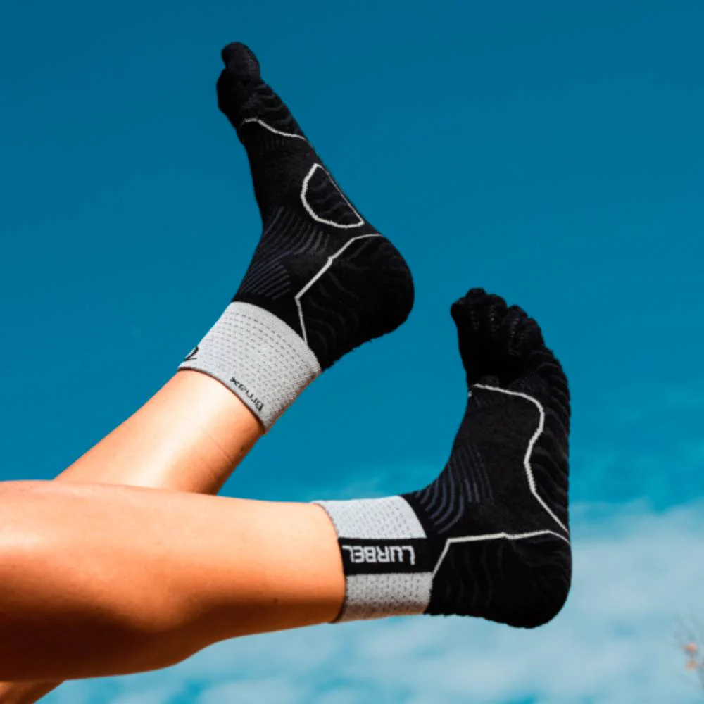 CALCETINES LURBEL TIWAR TOE THREE - Negro / Gris Hielo - Image 4