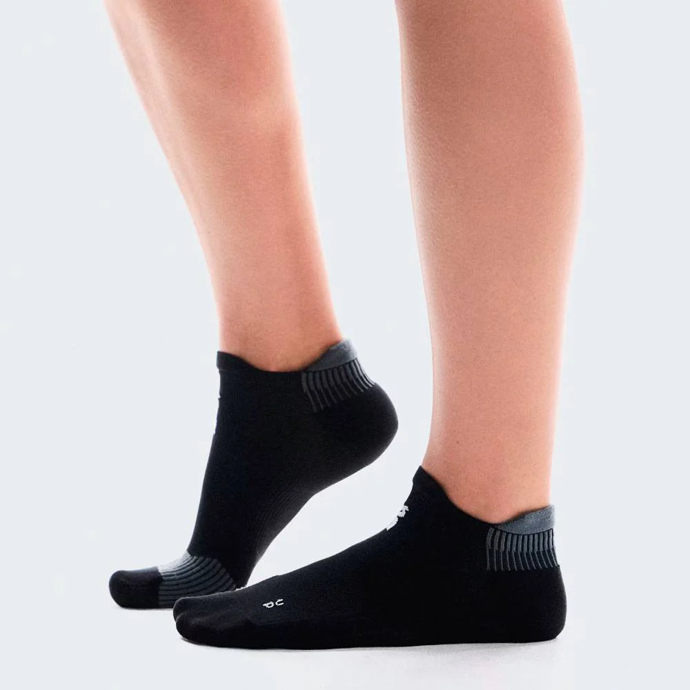 CALCETINES ON PERFORMANCE RUN LOW - Black / Eclipse