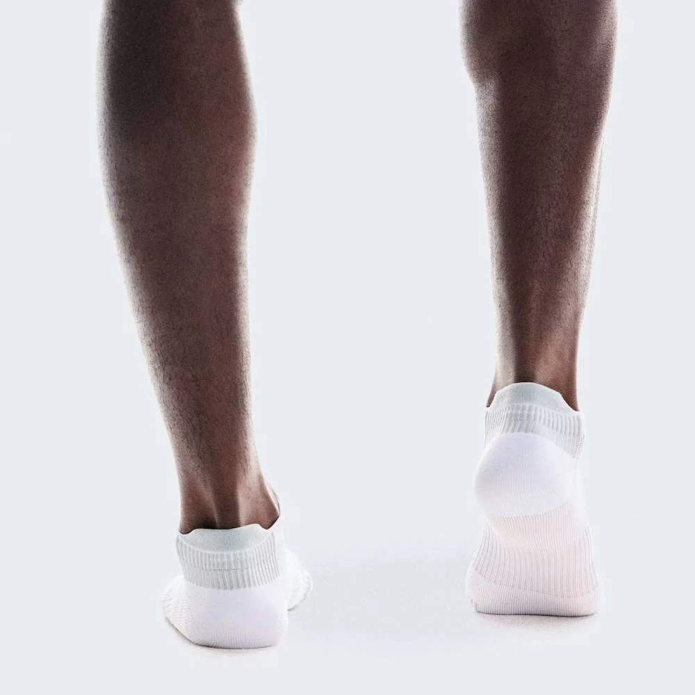CALCETINES ON PERFORMANCE RUN LOW - White / Glacier - Image 3