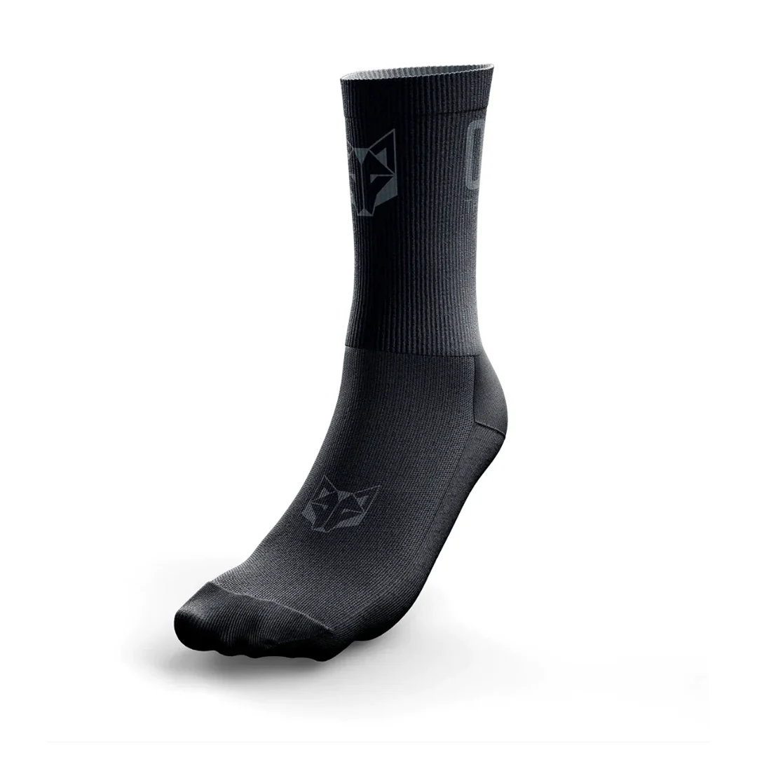 CALCETINES OTSO MEDIUM CUT - Total Black