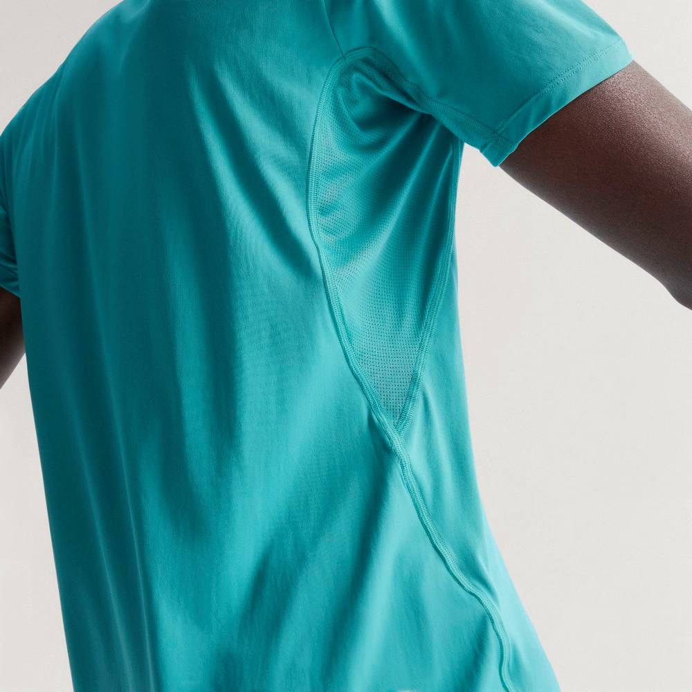 CAMISETA ADIDAS ADIZERO ESSENTIALS - Powder Teal - Image 7