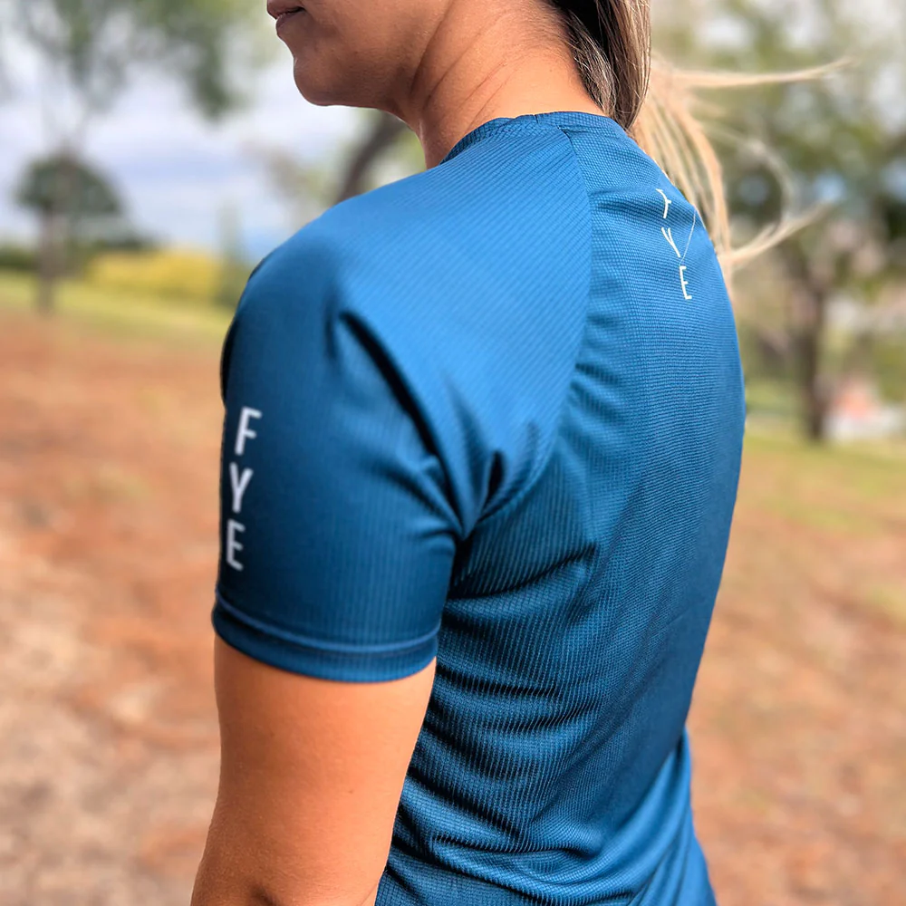 CAMISETA TÉCNICA FIND YOUR EVEREST ELITE MUJER - Blue - Image 6