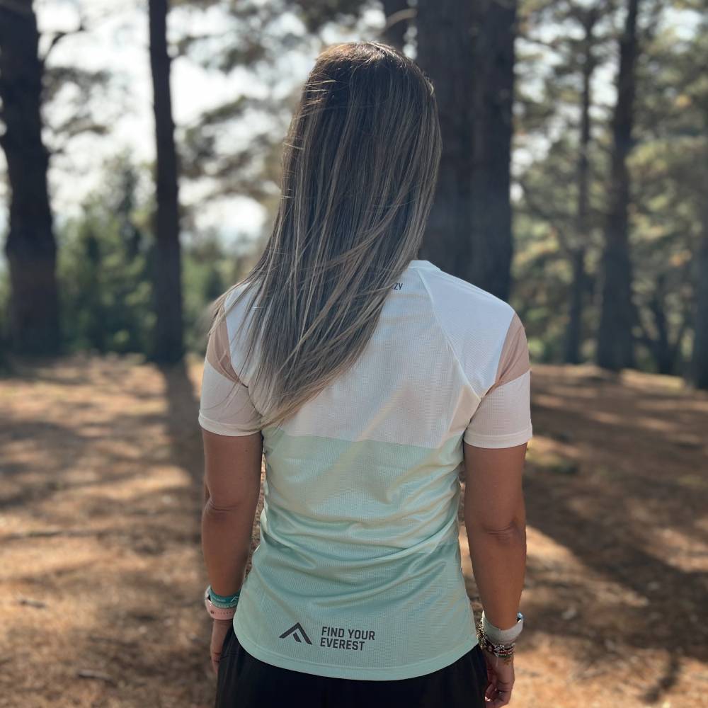 CAMISETA TÉCNICA FIND YOUR EVEREST MUJER - Sage - Image 4
