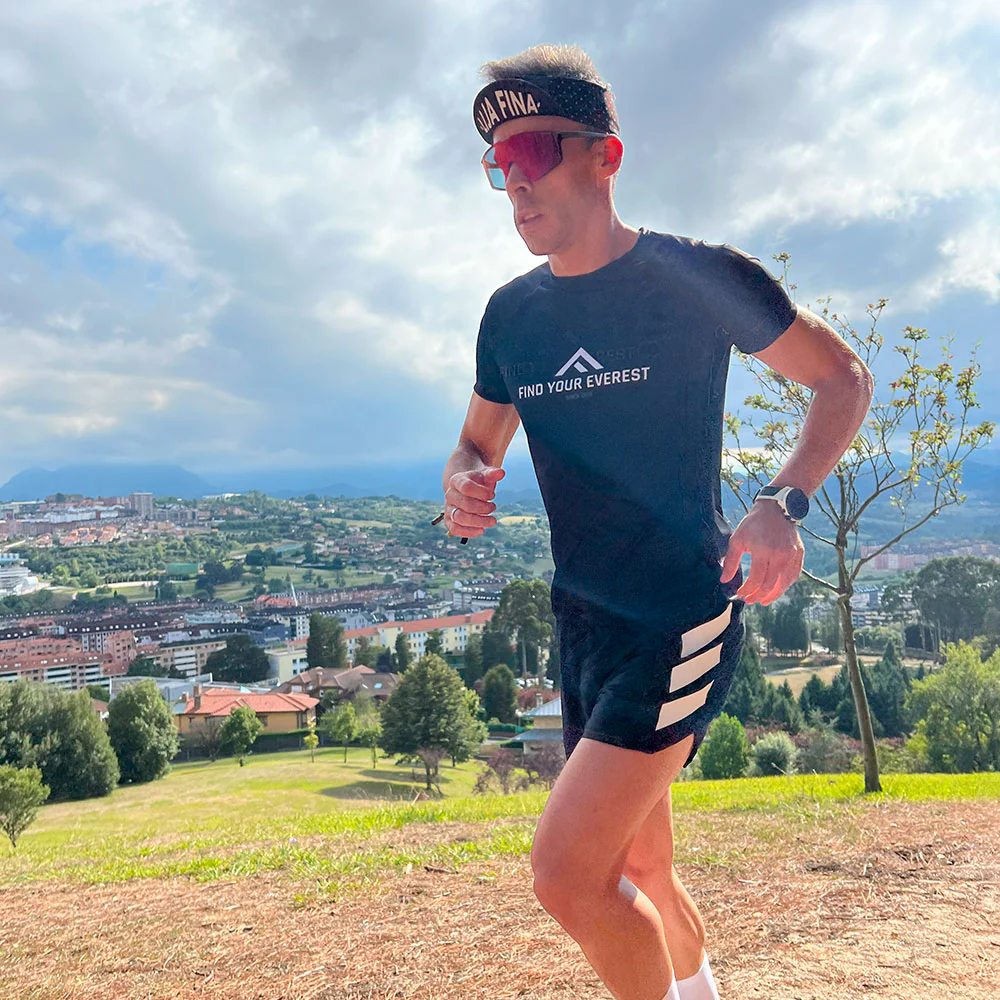 CAMISETA TÉCNICA FIND YOUR EVEREST ELITE - Black - Image 6