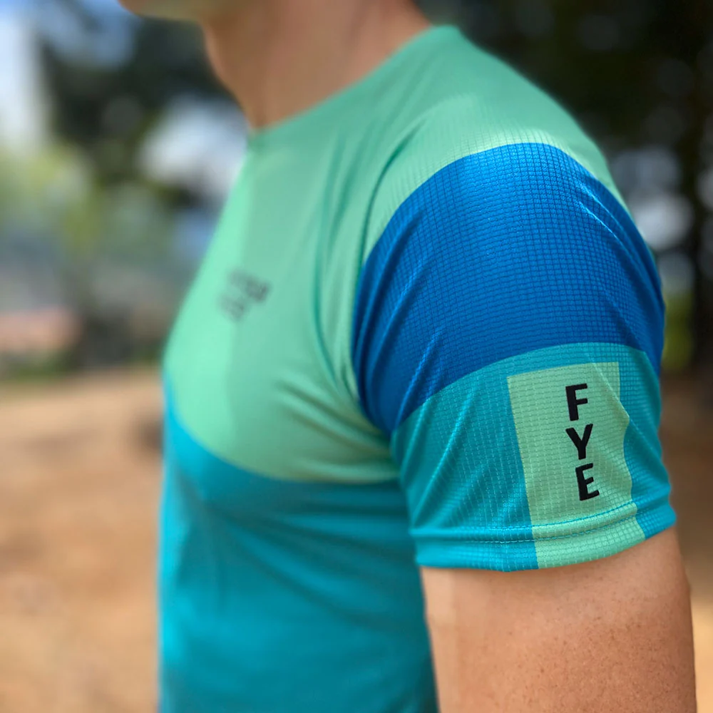 CAMISETA TÉCNICA FIND YOUR EVEREST - Ocean Breeze - Image 8
