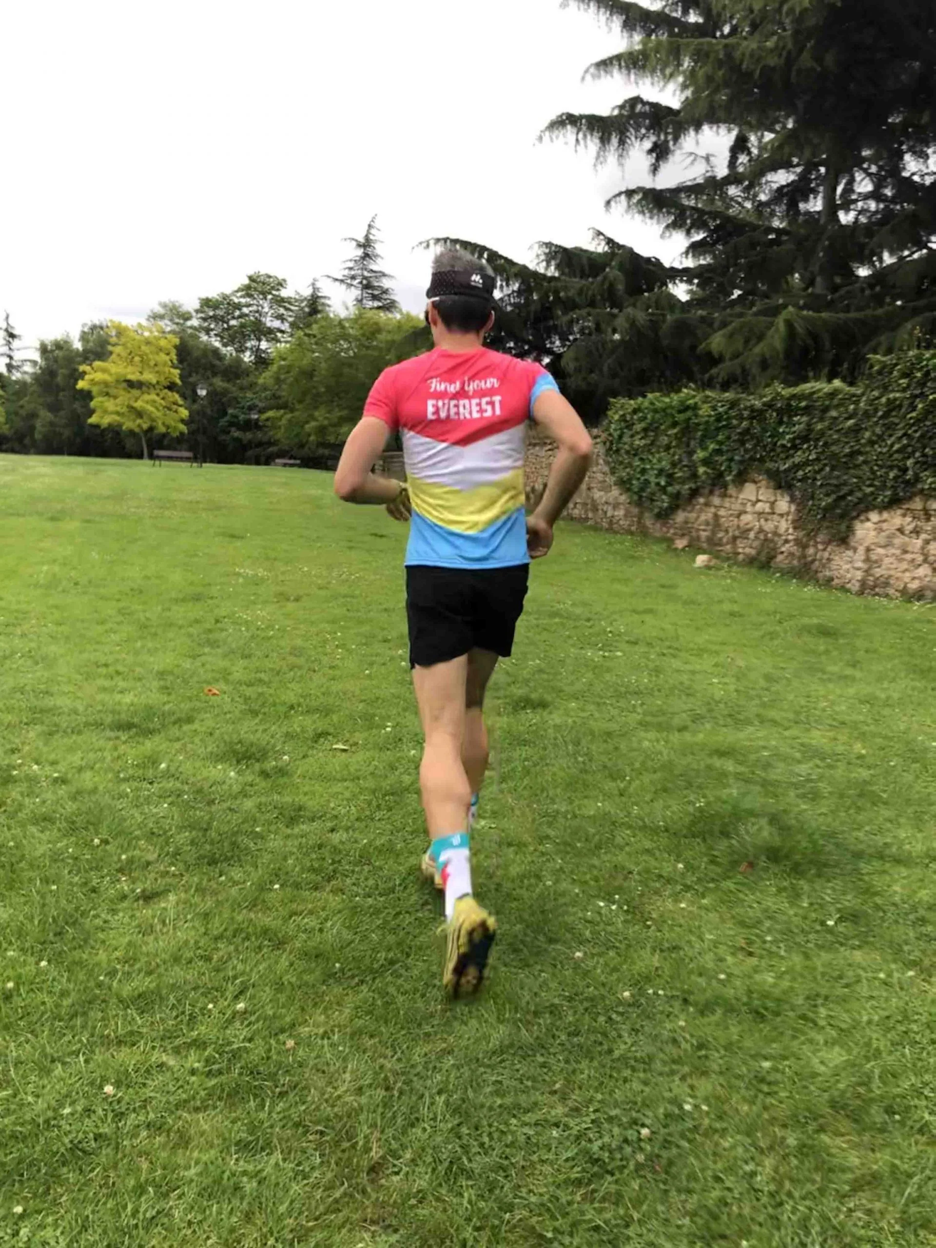 CAMISETA TÉCNICA FIND YOUR EVEREST PRO - Image 5