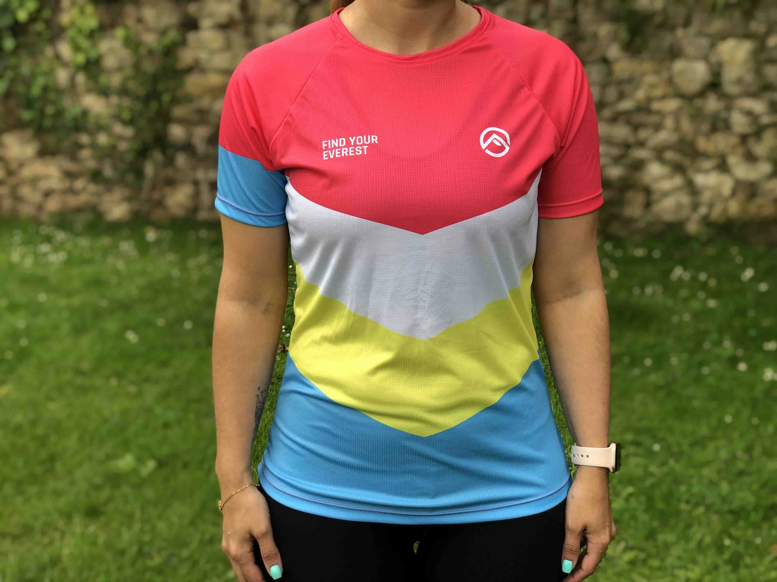 CAMISETA TÉCNICA FIND YOUR EVEREST PRO MUJER