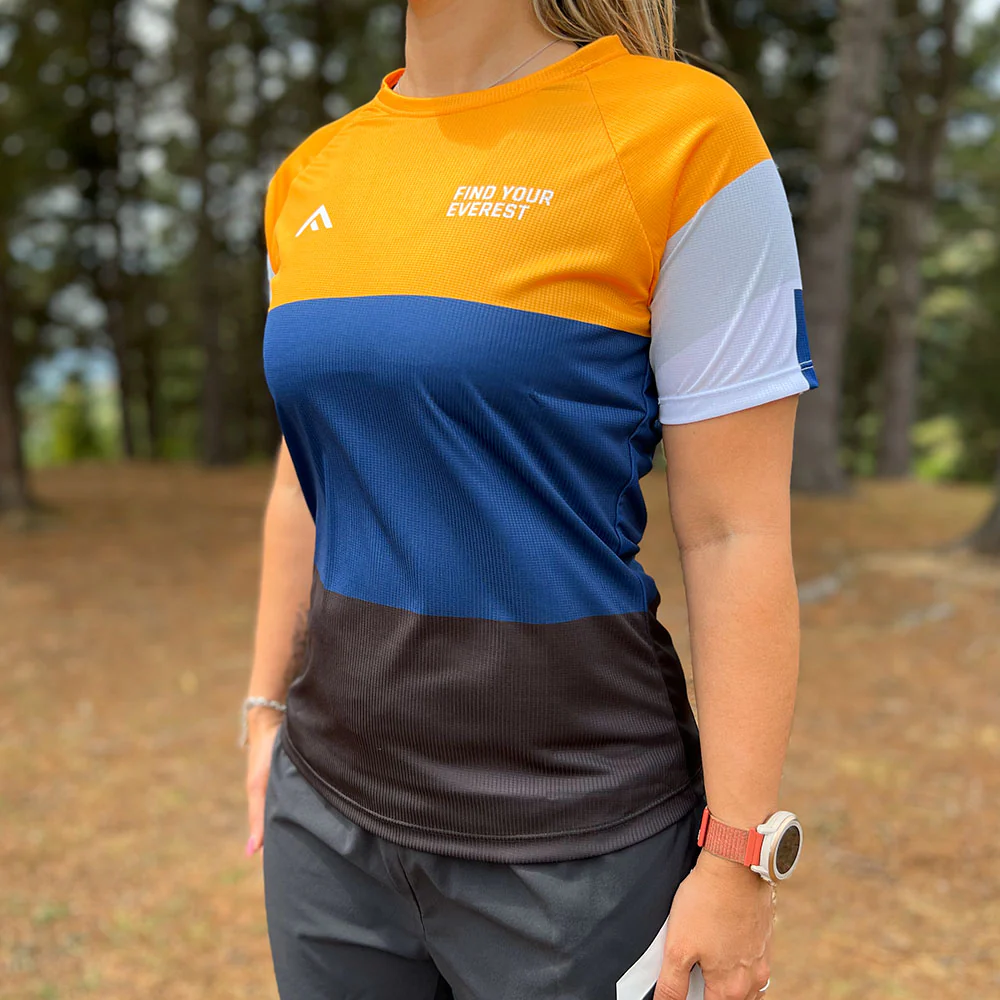 CAMISETA TÉCNICA FIND YOUR EVEREST MUJER - Sunset - Image 11