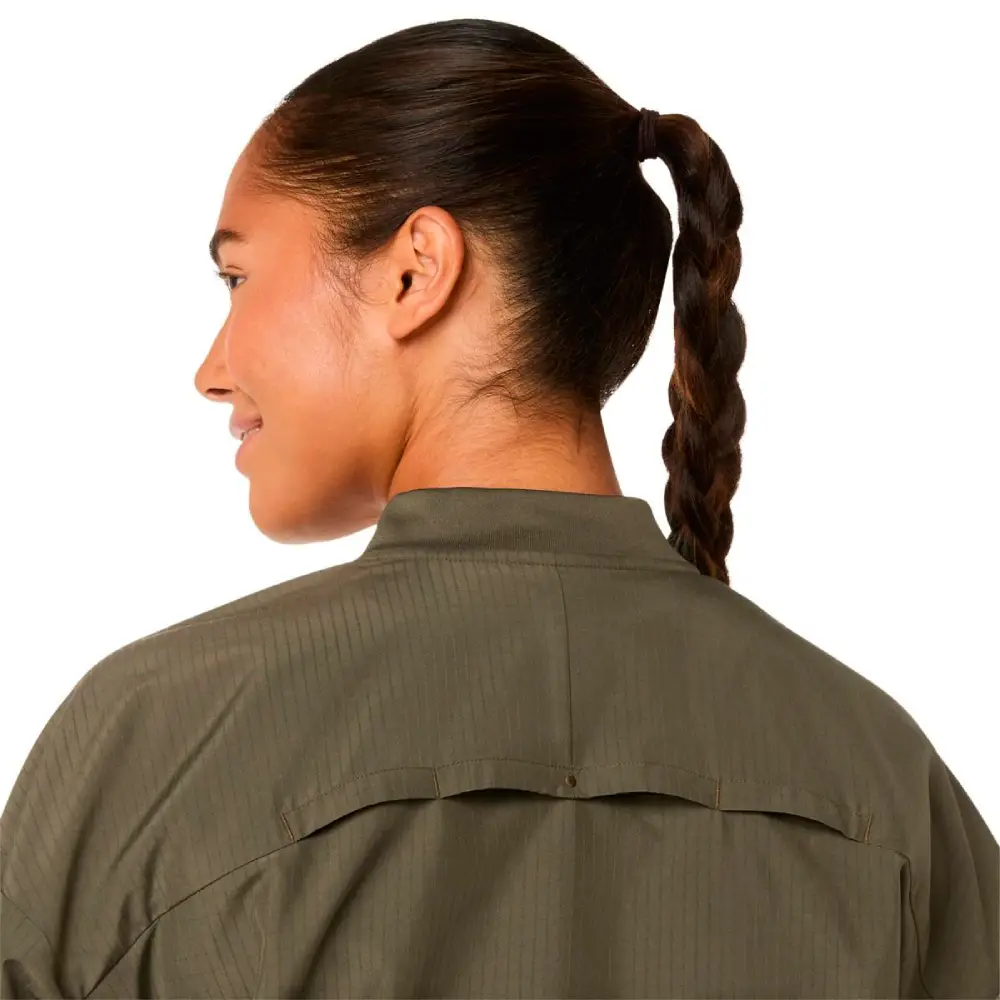 CHAQUETA ASICS NAGINO RUN ADJUSTABLE MUJER - Dark Olive - Image 3