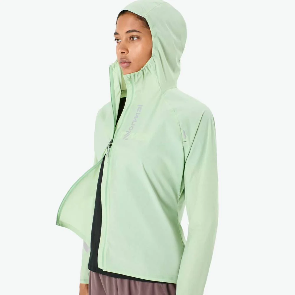 CHAQUETA CORTAVIENTOS NNORMAL TRAIL WIND JACKET MUJER - Light Green - Image 2