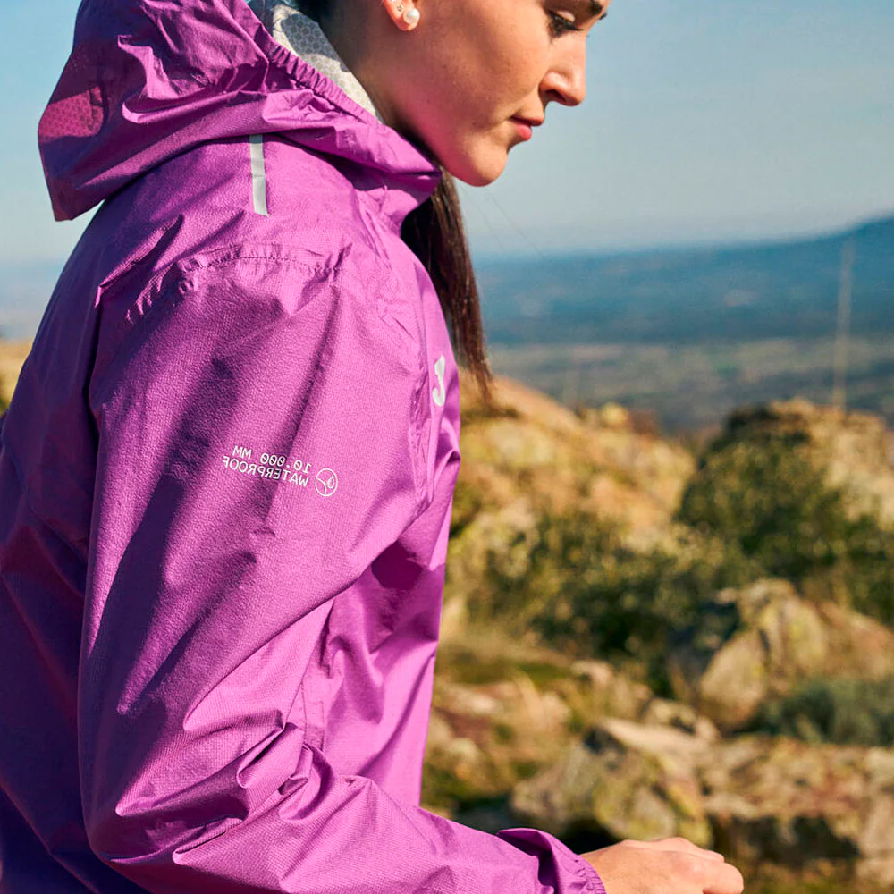 CHAQUETA IMPERMEABLE JOMA R-CITY ICONIC MUJER - Violeta - Image 2