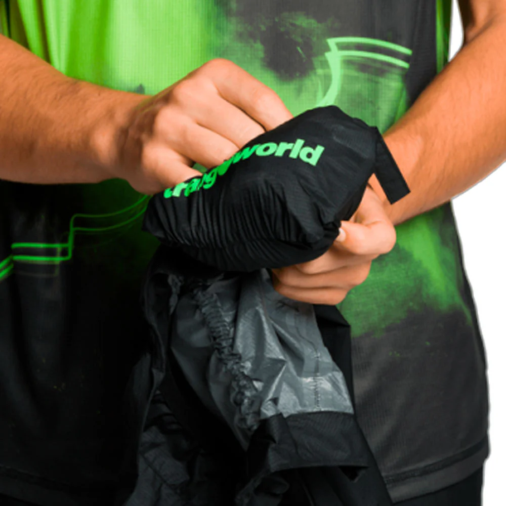 CHAQUETA IMPERMEABLE TRANGOWORLD MONTJOIE - Caviar - Image 3