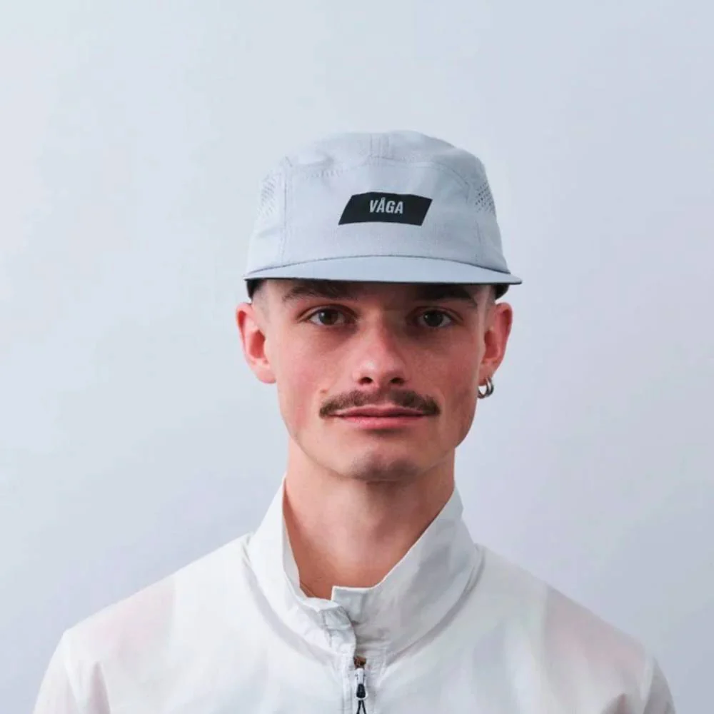 GORRA VÅGA FEATHER RACING - Aluminium Grey - Image 2