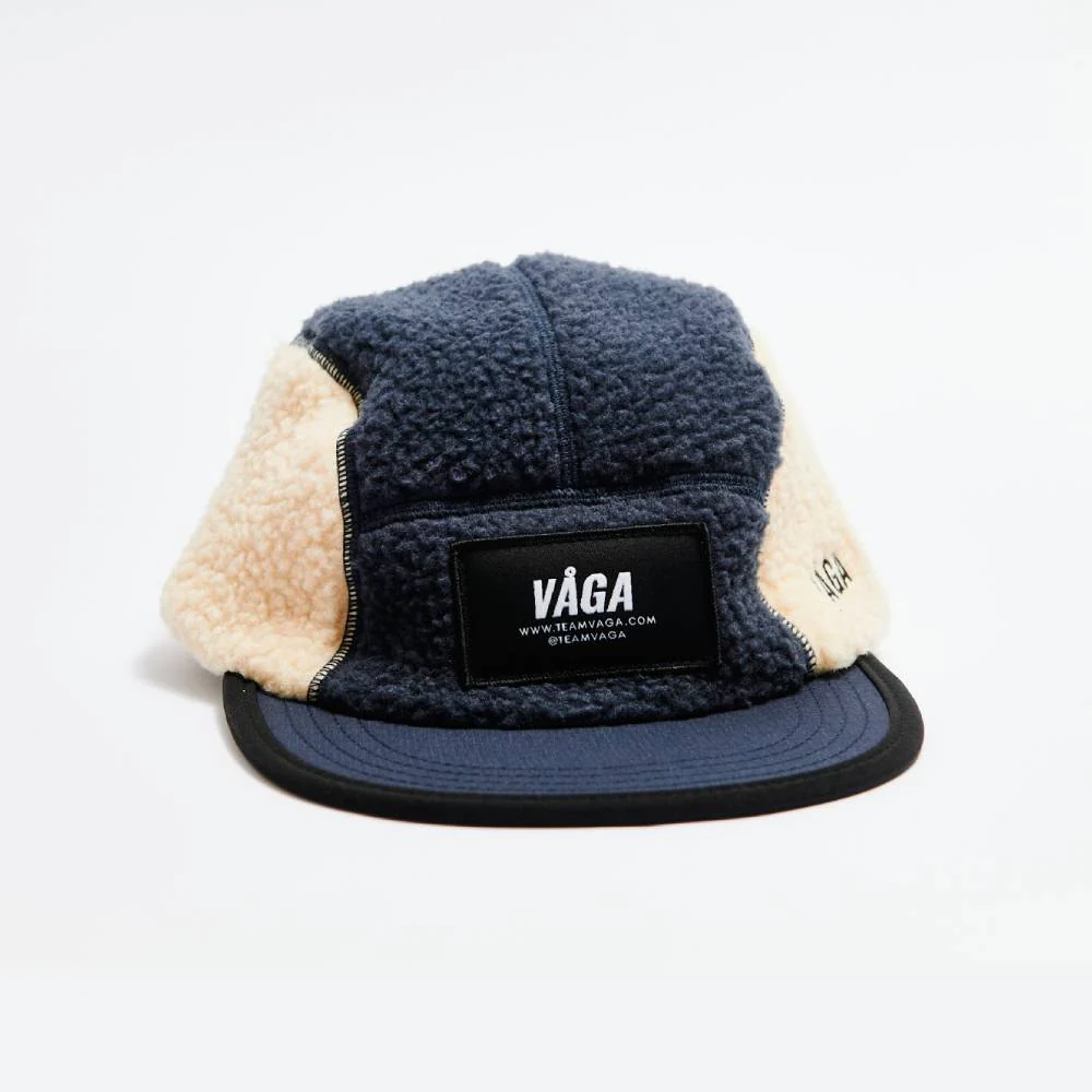 GORRA VÅGA TEDDY FLEECE - Navy / Off-White