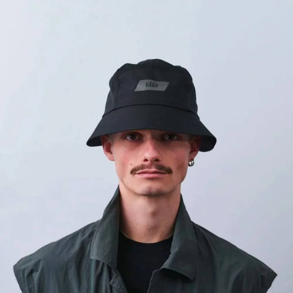GORRO VÅGA FEATHER BUCKET - Black - Image 2