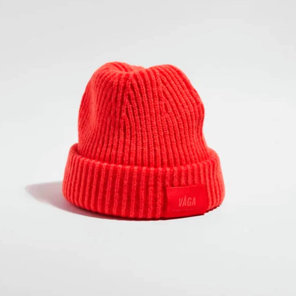 GORRO VÅGA MID WEIGHT - Neon Peach / Flame Red