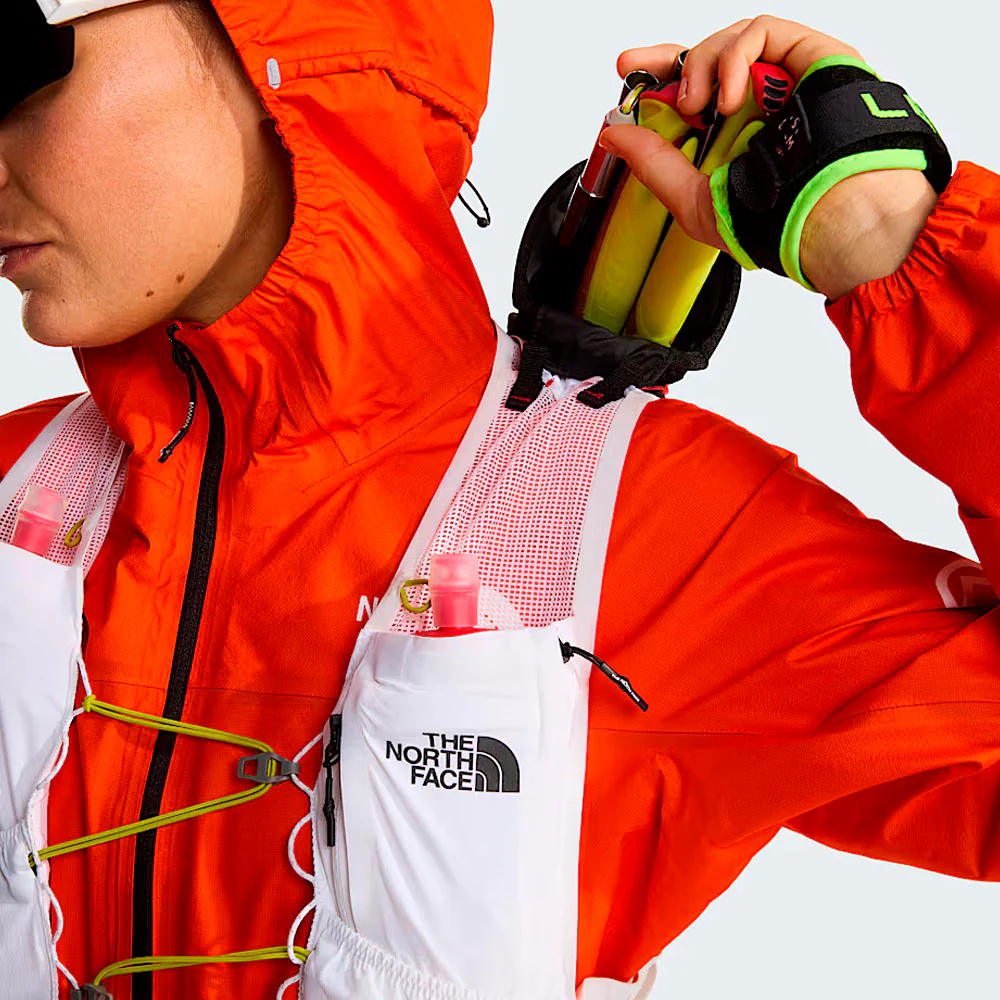 MOCHILA CHALECO THE NORTH FACE SUMMIT 10L - TNF White / White Ash - Image 5