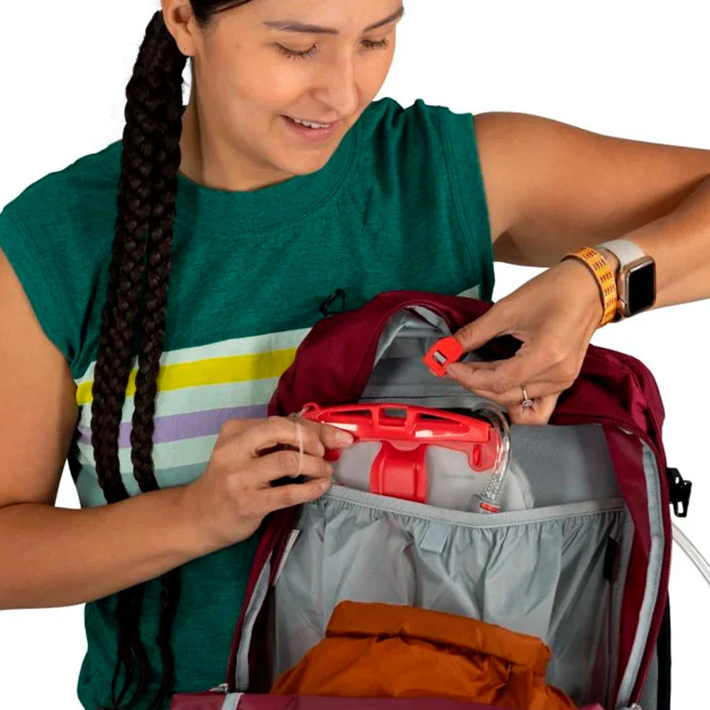 MOCHILA OSPREY HIKELITE 28 - Chamaleon / Black - Image 11