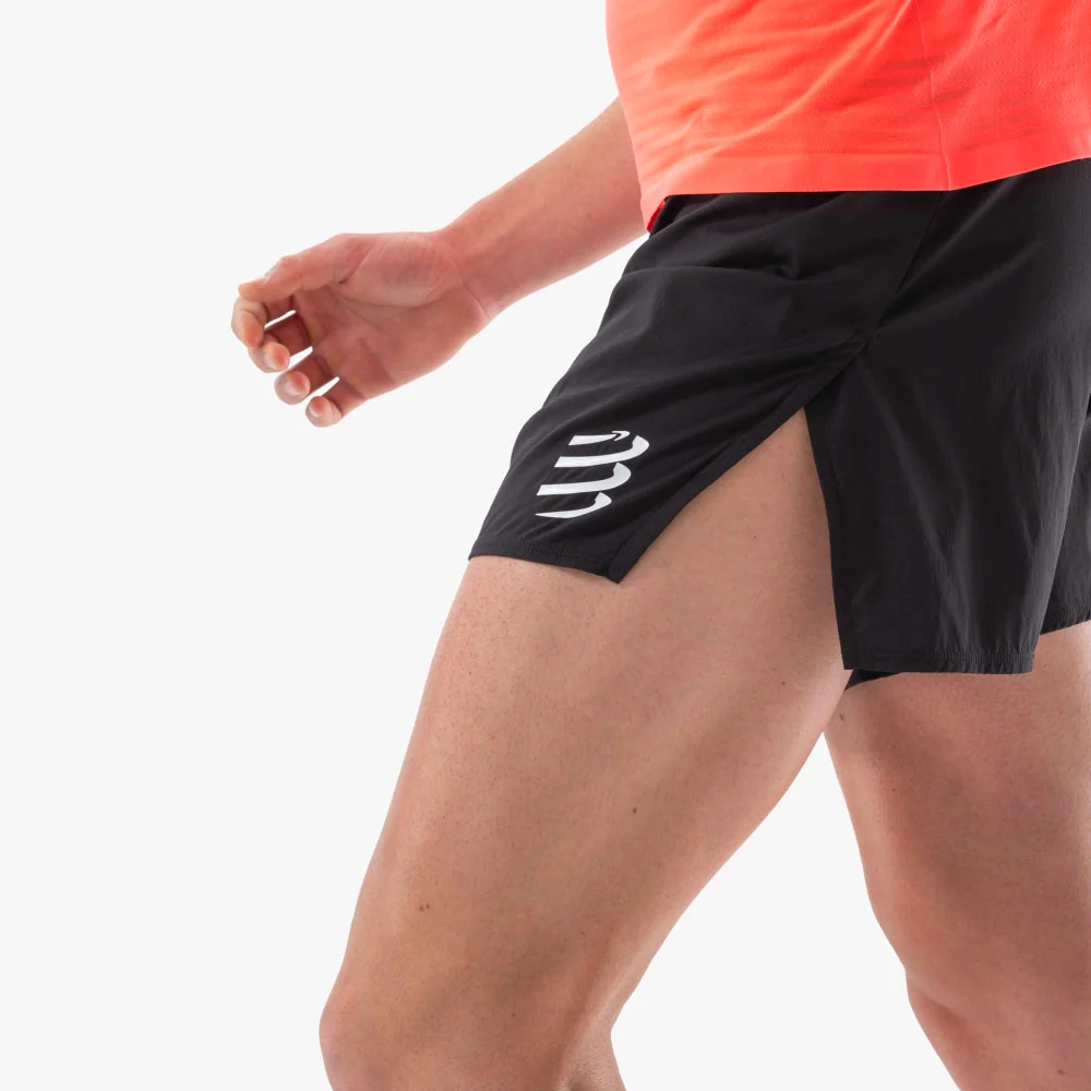PANTALÓN CORTO COMPRESSPORT RACING SPLIT - Black - Image 4