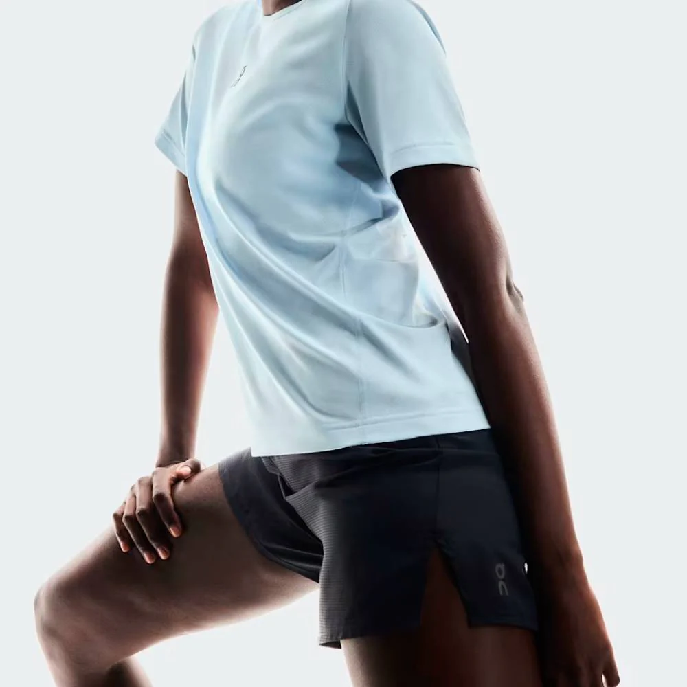 PANTALÓN CORTO ON TRAIL SHORTS MUJER - Negro - Image 3