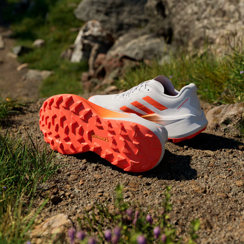 ZAPATILLAS ADIDAS TERREX AGRAVIC 3 MUJER - Cloud White / Semi Impact Orange / Dash Grey - Image 5