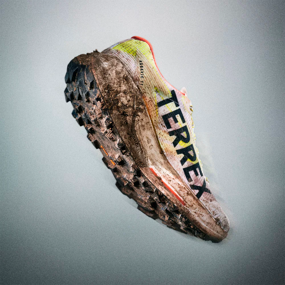 ZAPATILLAS ADIDAS TERREX AGRAVIC TT MUJER - Cloud White / Core Black / Impact Orange - Image 5
