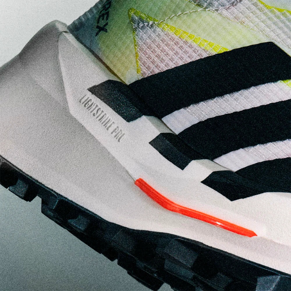 ZAPATILLAS ADIDAS TERREX AGRAVIC TT MUJER - Cloud White / Core Black / Impact Orange - Image 6