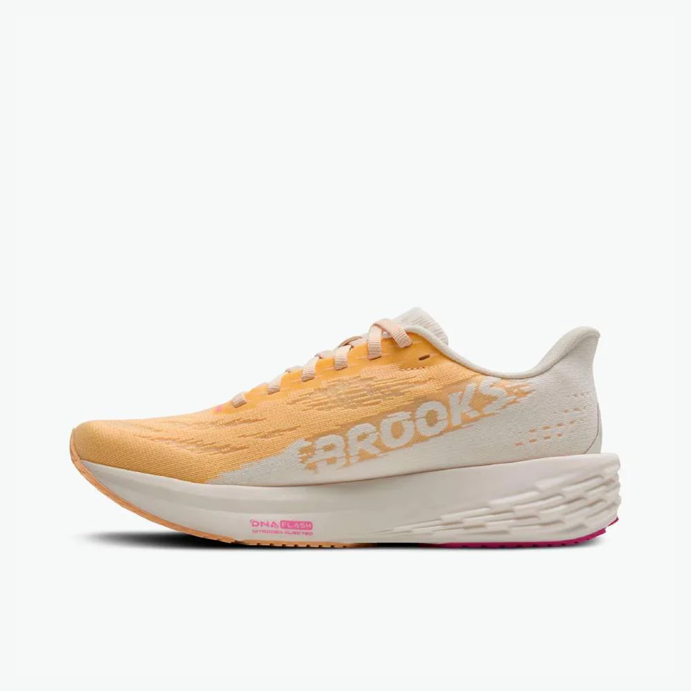ZAPATILLAS BROOKS LAUNCH 11 MUJER - Sherbert / Coconut / Pink - Image 4