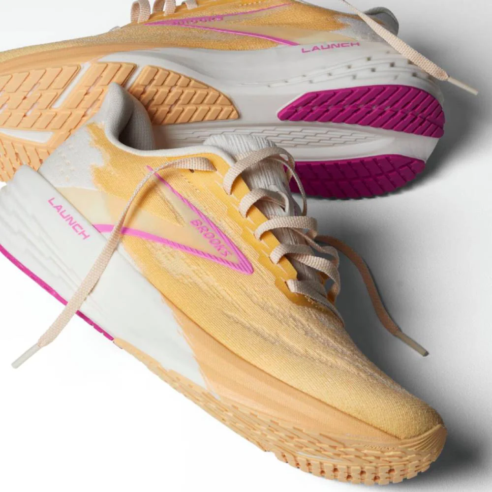 ZAPATILLAS BROOKS LAUNCH 11 MUJER - Sherbert / Coconut / Pink - Image 7
