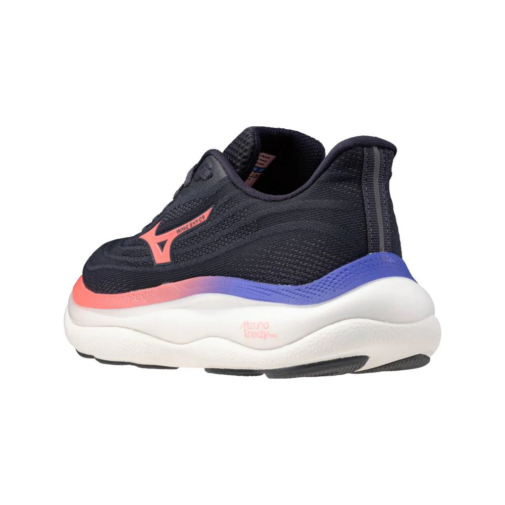 ZAPATILLAS MIZUNO WAVE SKY 9 MUJER - Odyssey Gray / Striking Coral / Iris Bloom - Image 4